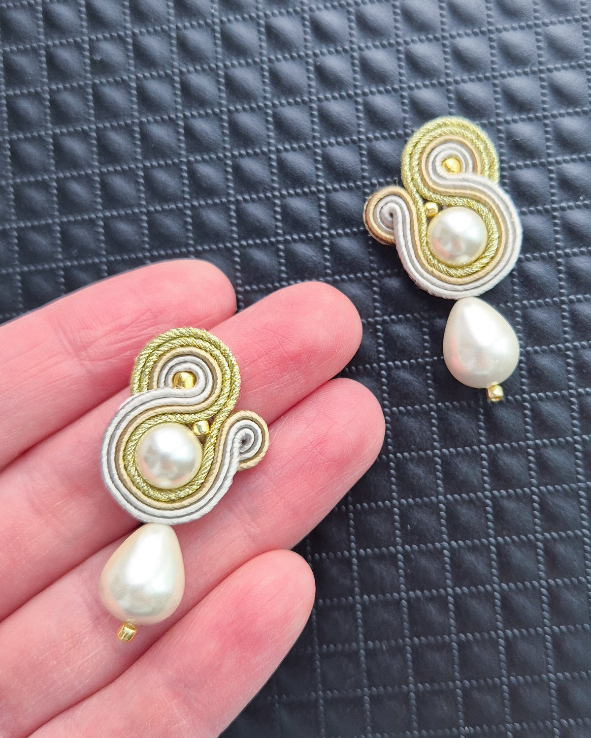 Charleston - Pearl & Gold Soutache Earrings